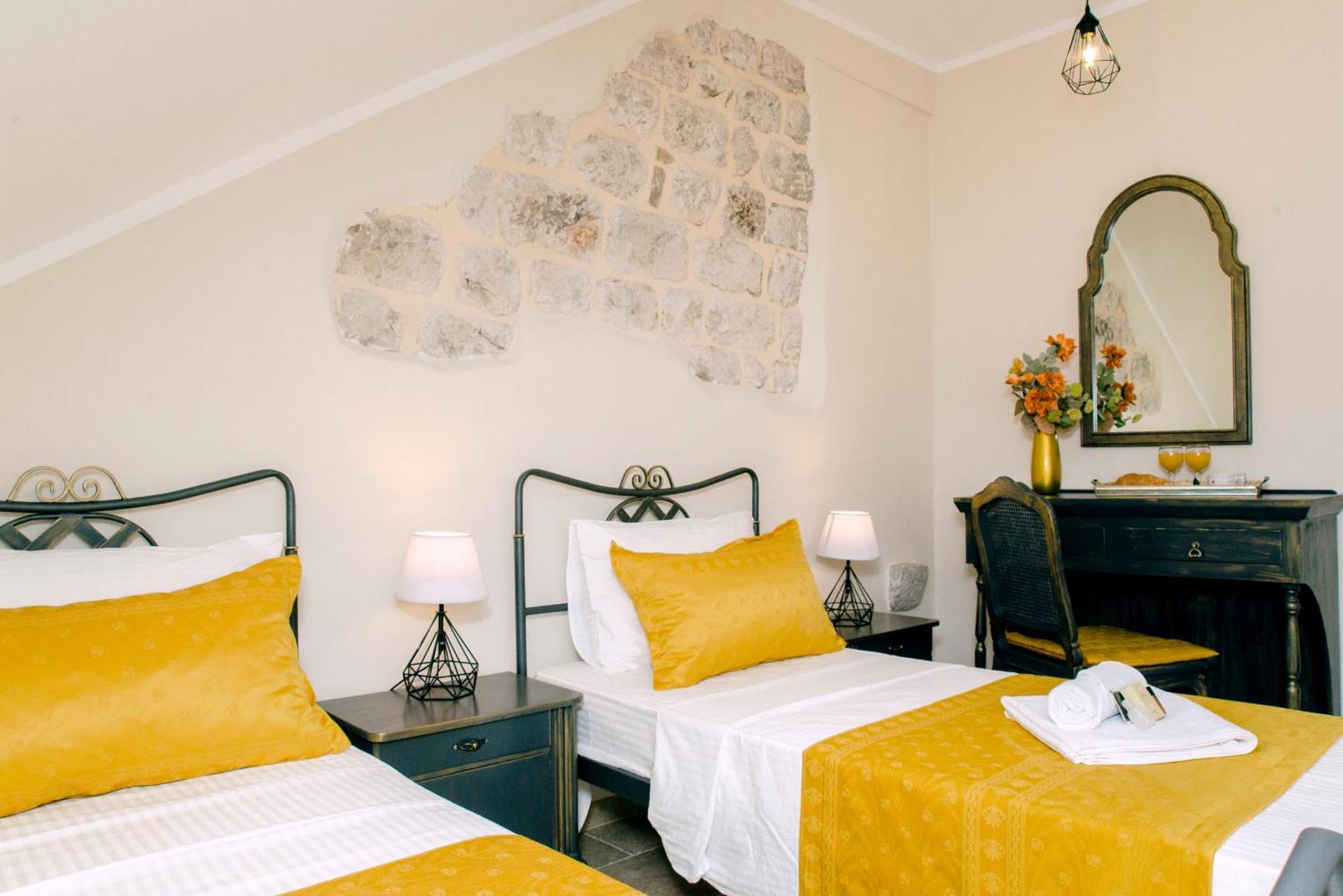 D & Sons Apartments Kotor Szoba fotó
