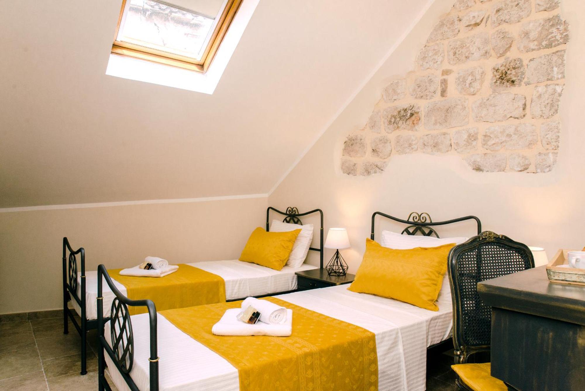 D & Sons Apartments Kotor Szoba fotó