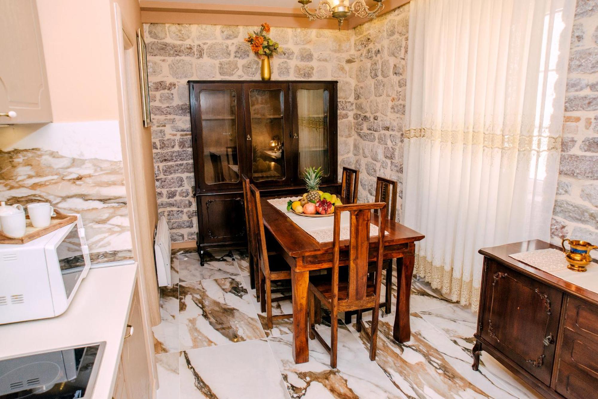 D & Sons Apartments Kotor Szoba fotó