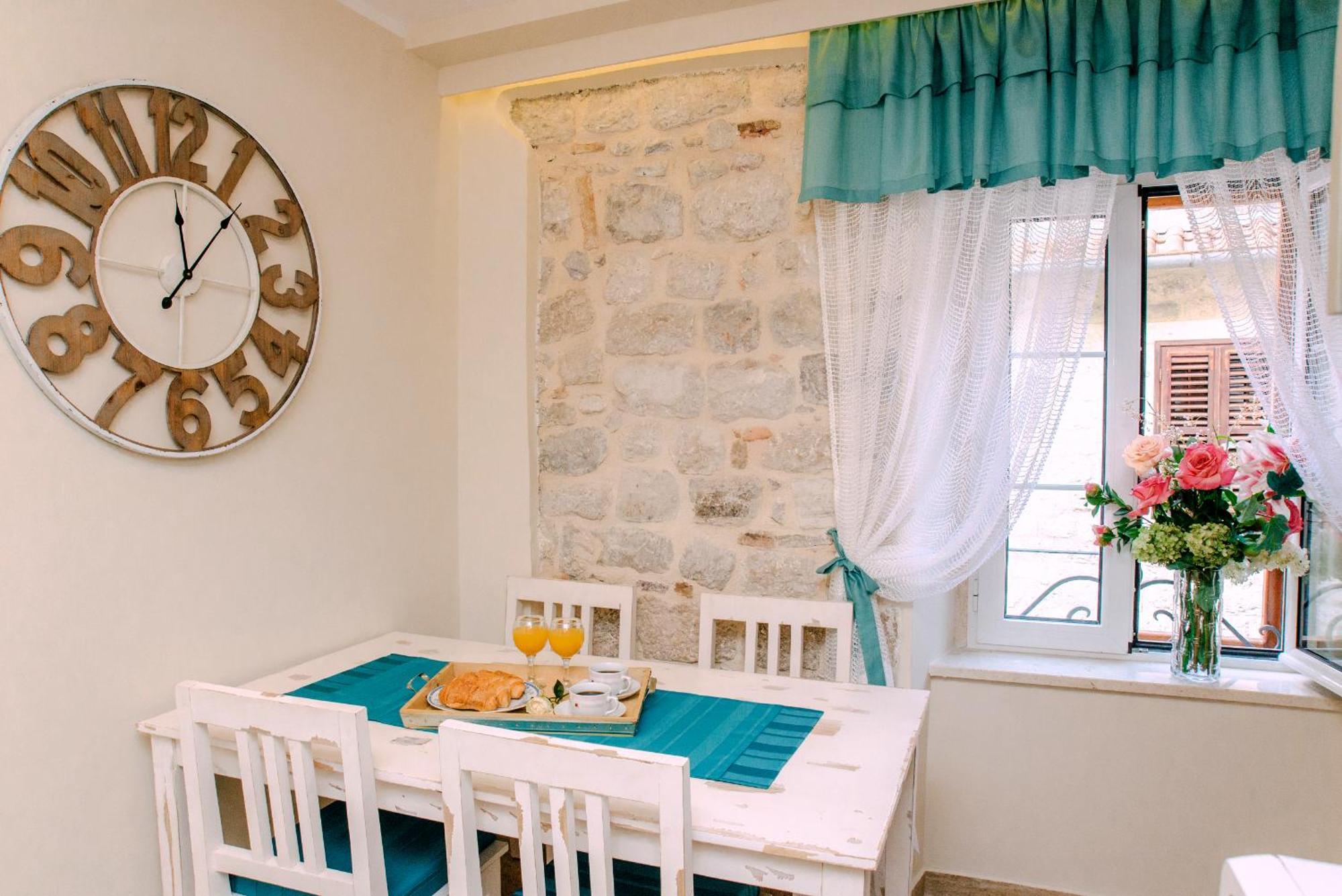 D & Sons Apartments Kotor Szoba fotó